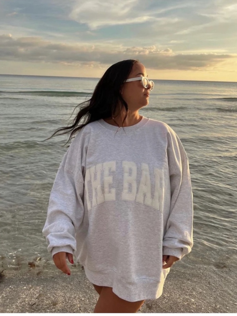 The Bar Sweatshirt Varisty Pullover Crewneck in Heather Grey & White